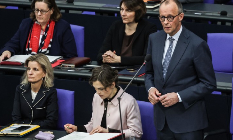 Мерц: Бюджетът не може да поеме всички финансови последици от войната срещу Иран